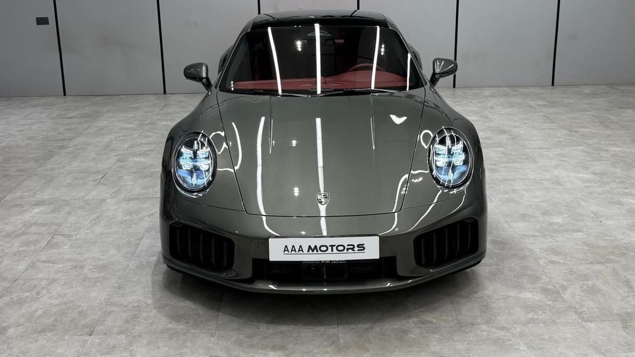 Porsche 911 TURBO S | GCC | Dealer warranty