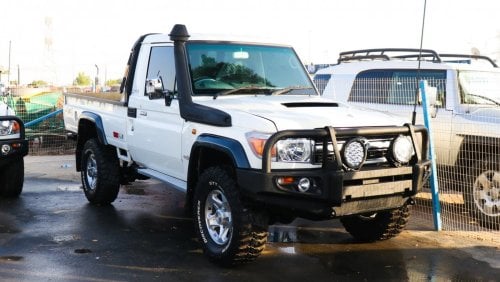 Toyota Land Cruiser Pick Up Diesel Right Hand Drive clean car