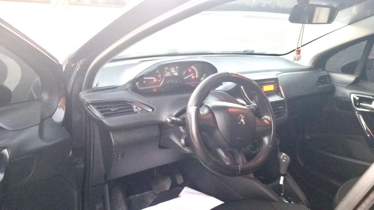 بيجو 208 اليور