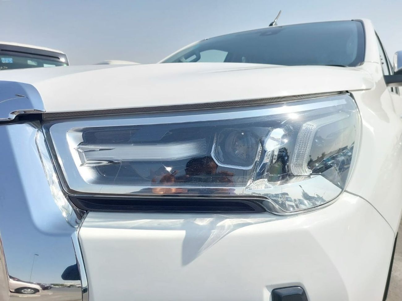 Toyota Hilux TOYOTA HILUX PICKUP RHD 2021 MODEL 2.8 L DIESEL  AUTOMATIC(PM34867)