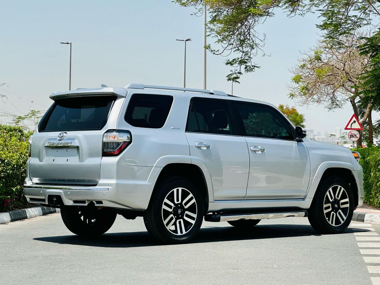 Toyota 4Runner LIMITED Full option
