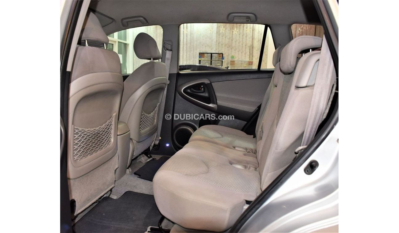 Toyota RAV4 AMAZING Toyota Rav4 4WD 2008 Model!! in Silver Color! GCC Specs