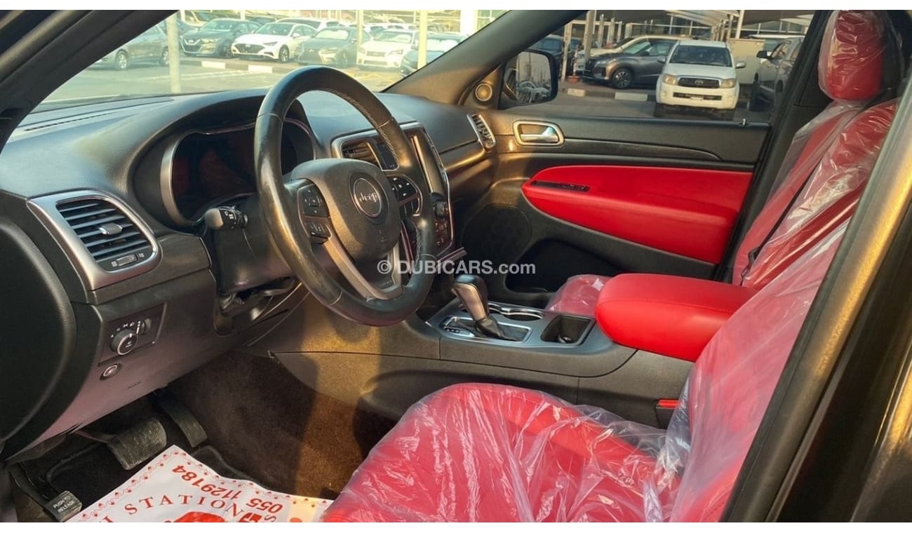 Jeep Grand Cherokee Laredo