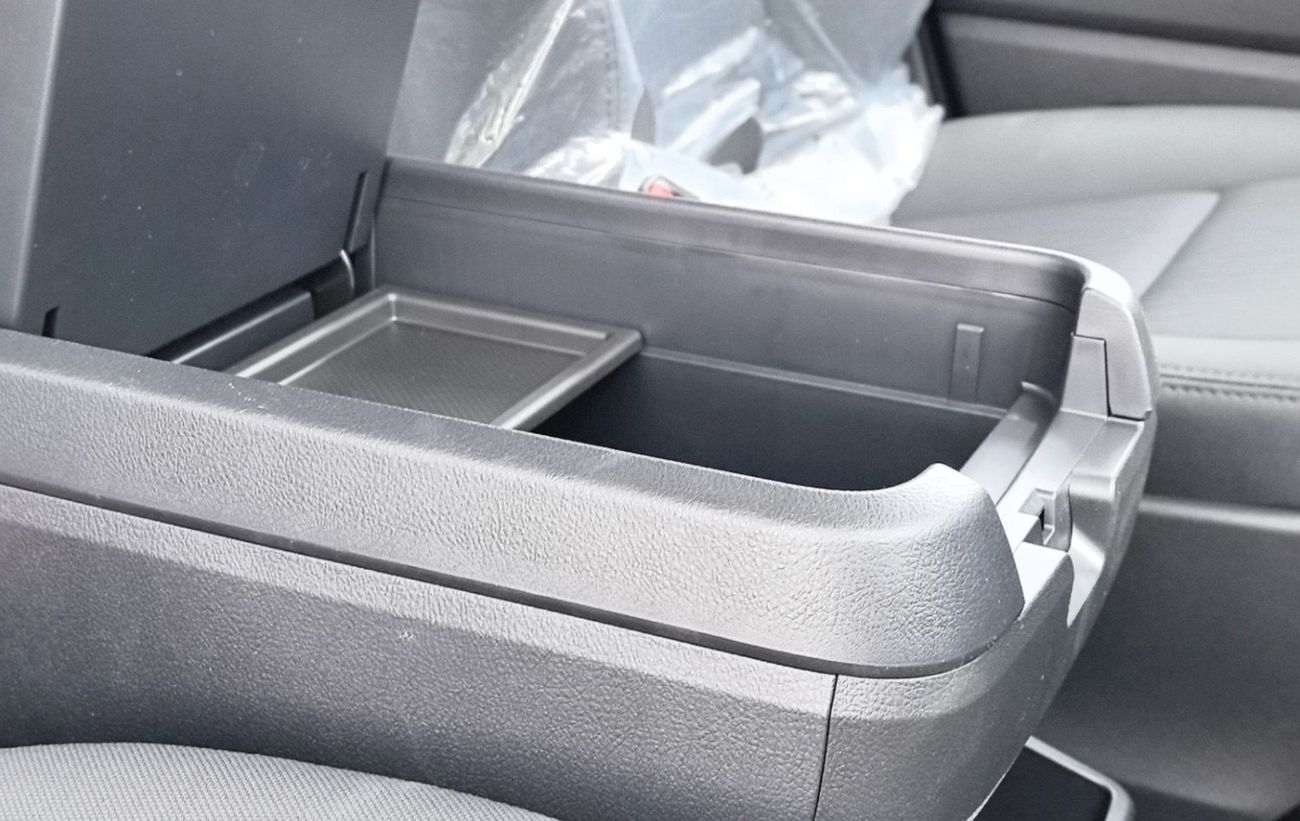 Toyota Granvia 2025 TOYOTA GRANVIA 3.5L PREMIUM FULL OPTION