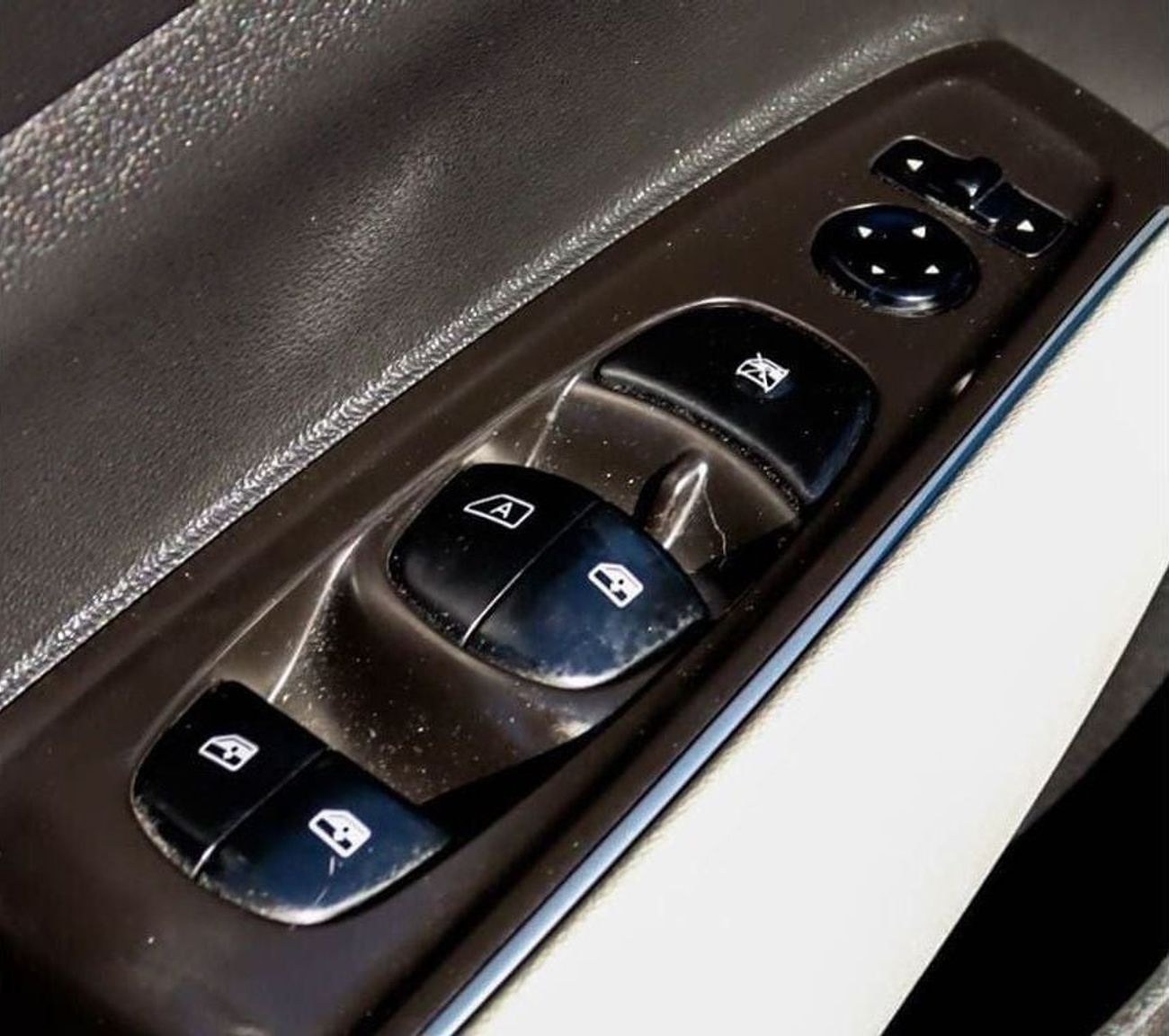 رينو كوليوس PE 2.5L FWD Renault Koleos 2.5L 2021 GCC Original Paint accident-free in excellent condition 1045 P.