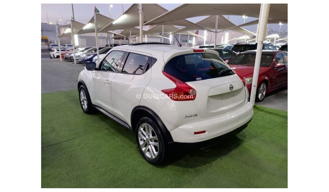 Nissan Juke 1600 cc 2016 Gulf model, fingerprint, leather hatch, cruise control, alloy wheels, sensors in excell