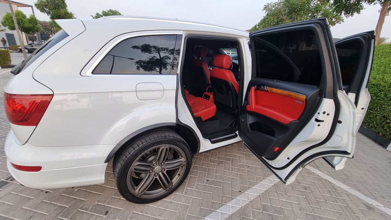 Audi Q7 TFSI quattro Exclusive Sports Style Package 3.0L