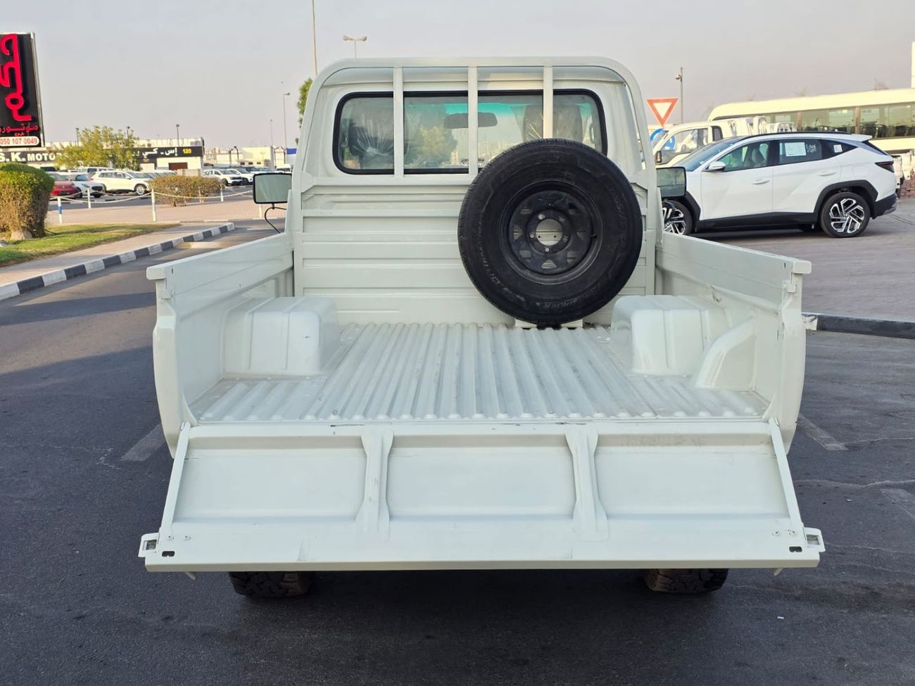 Toyota Land Cruiser Pick Up DIESEL 4.5 LITER ,RIGHT HAND DRIVE MANUAL GEAR