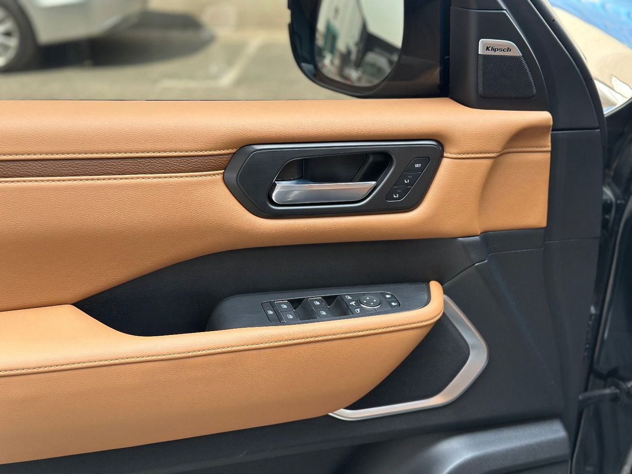 Nissan Patrol LE Platinum City 3.5L NISSAN PATROL PLATINUM LE V6T | 2025 | GCC | UNDER WARRANTY & CONTRACT SERVICE