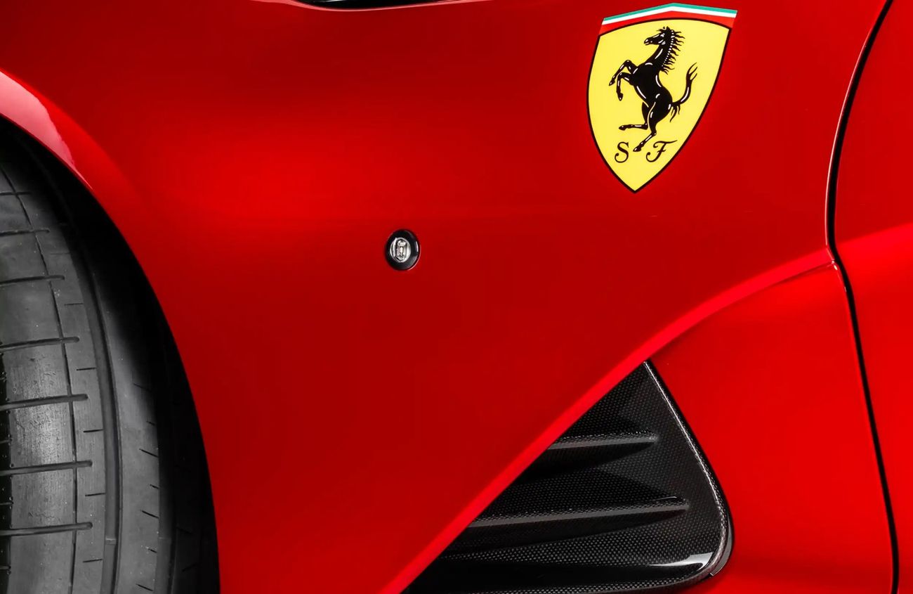 فيراري 812 كومبيتيزون 6.5L V12 Naturally Aspirated Engine