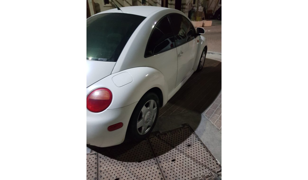 Volkswagen Beetle Very good condition نظيفة السيارة