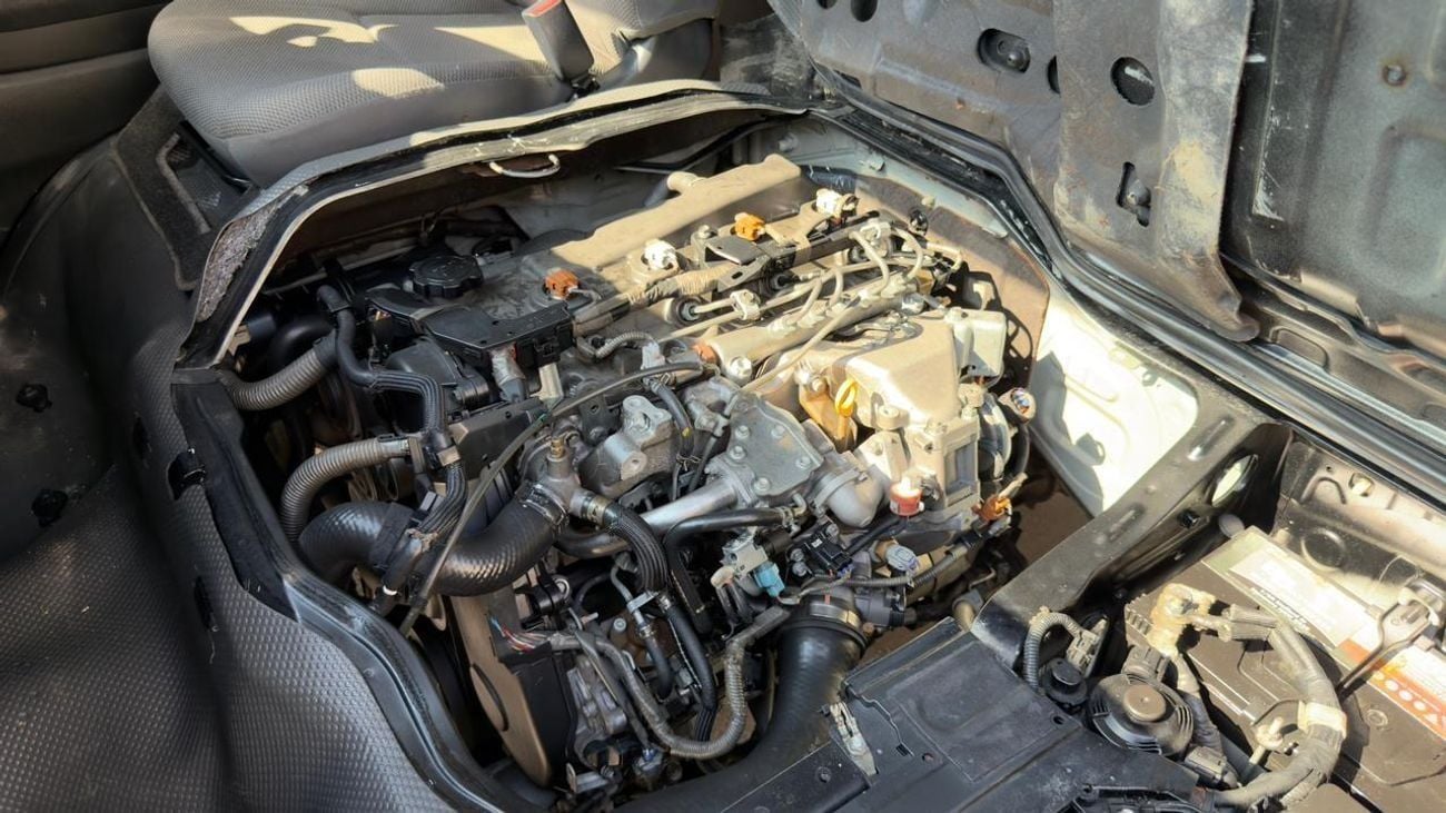 Toyota Hiace 14 SEATER | 2014 | 3.0 DIESEL ENGINE | 2WD | MANUAL TRANSMISSION | RHD | POWER WINDOW