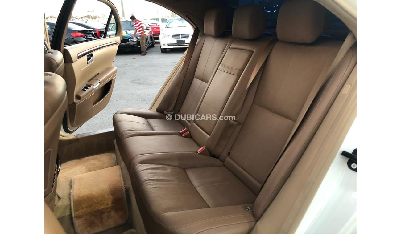 مرسيدس بنز S 550 موديل 2009 حاله ممتازه من الداخل والخارج فل مواصفات محول 2013 كت AMG  فل مواصفات كراسي جلد ومثبت سرع
