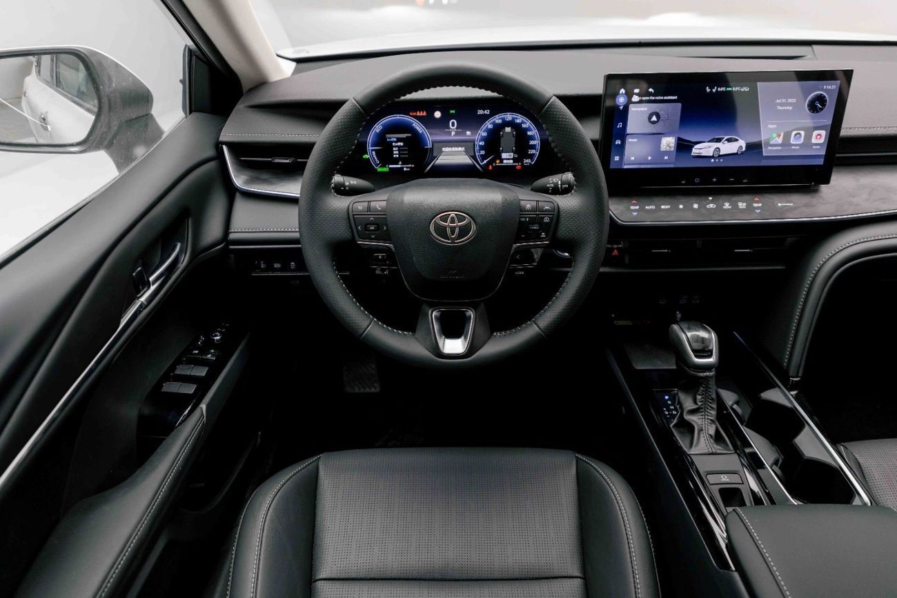تويوتا كامري Premium 2.5L - Hybrid - White Inside Black | Export Only