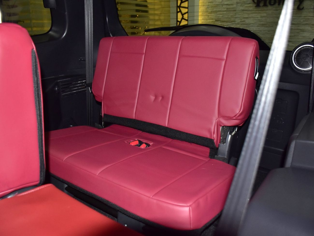 Mitsubishi Pajero EXCELLENT DEAL for our Mitsubishi Pajero Signature Edition GLS 3.8 ( 2018 Model ) in White / Black C