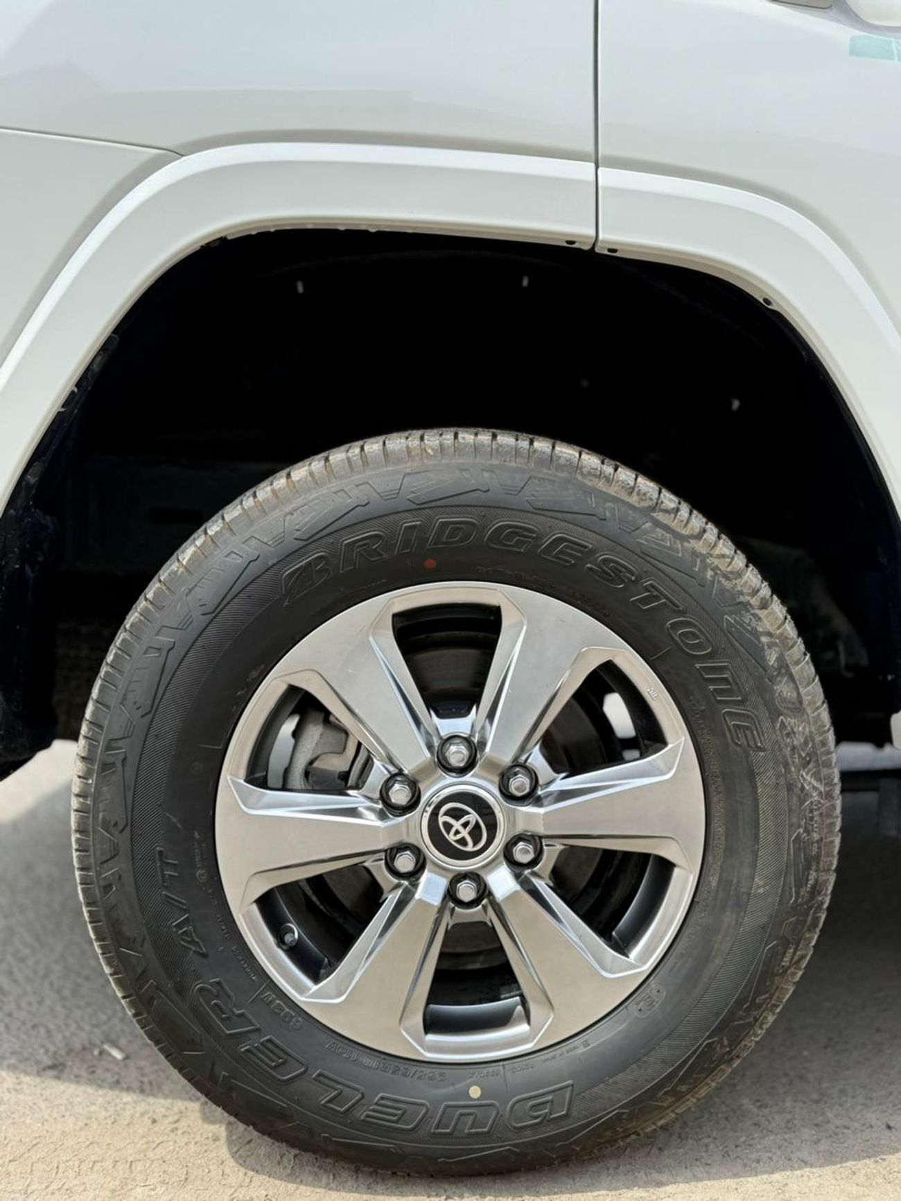 تويوتا لاند كروزر GXR 3.5L