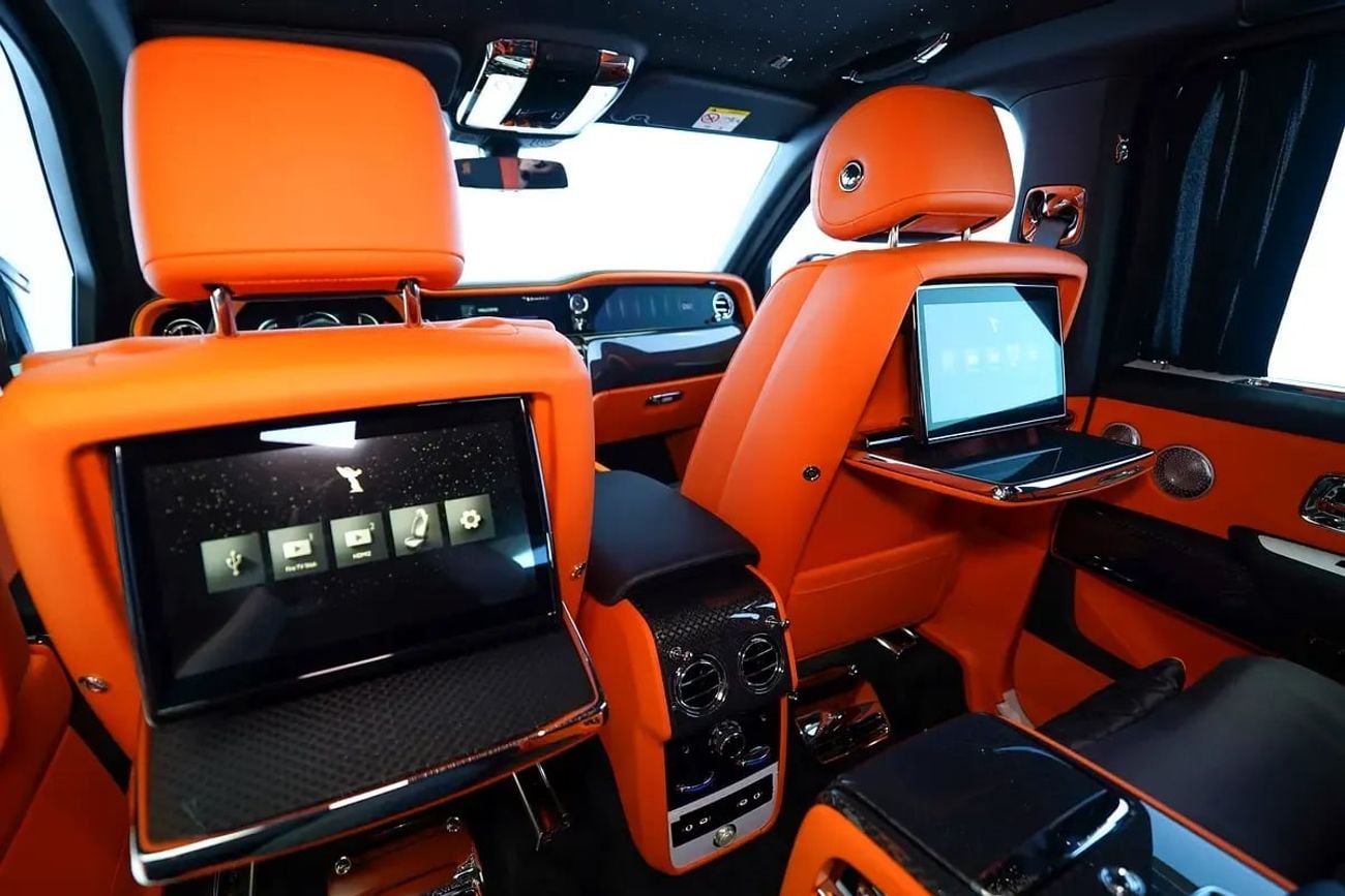 Rolls Royce Cullinan BLACK BADGE | DUALITY SEATS | CURTAINS