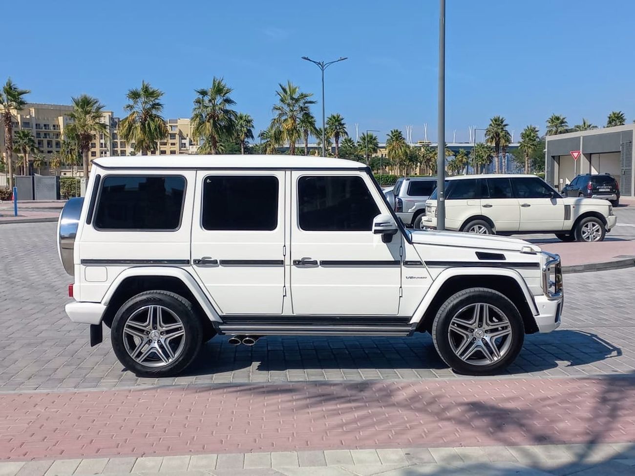 Mercedes-Benz G 500