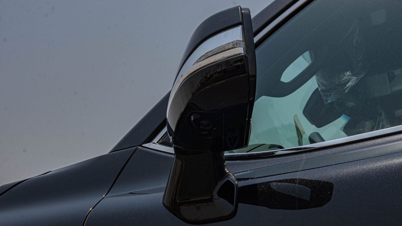 لكزس LX 700h 2025 Lexus LX700h Signature 3.5L AT Hybrid (Black) 5 Seats