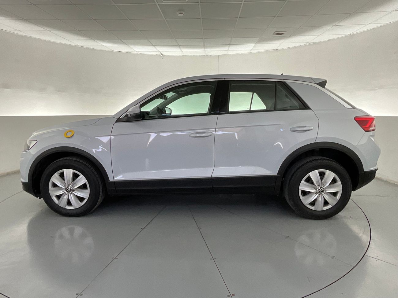 فولكس واجن T ROC Trend | ضمان مجاني لمدة عام | 0 دفعة أولى