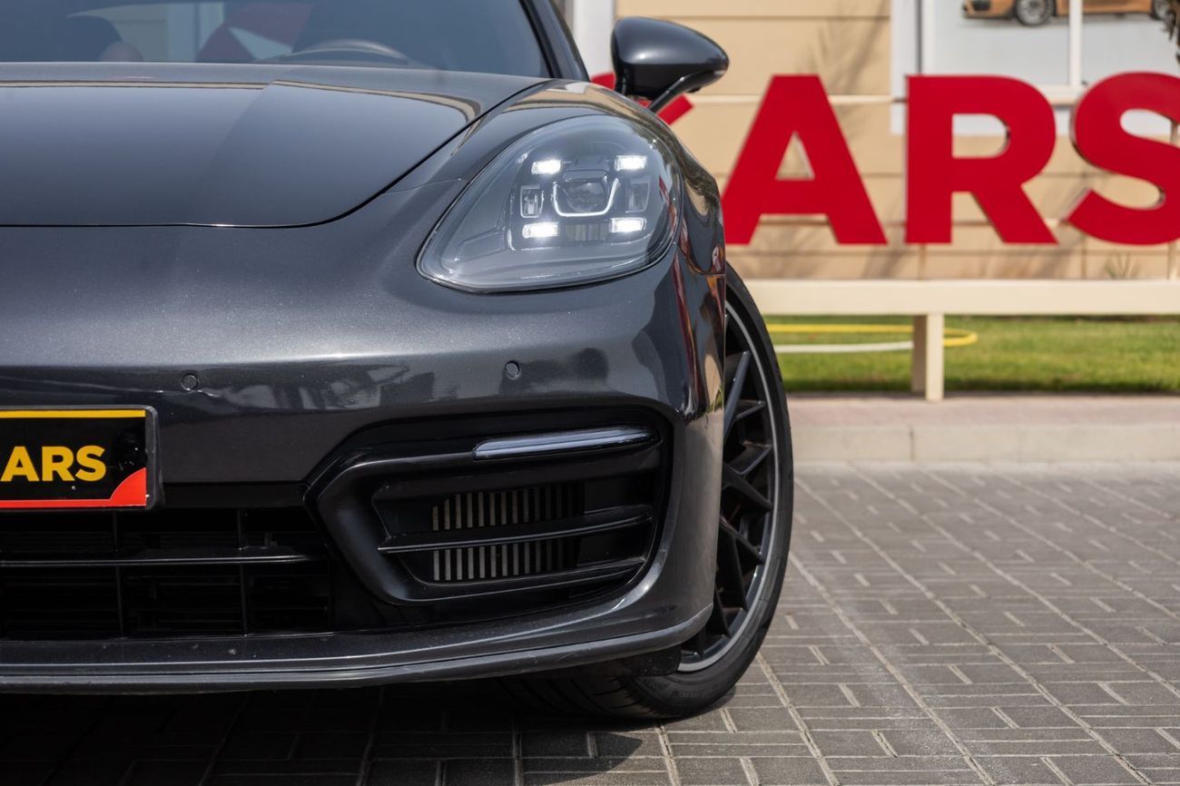 Porsche Panamera Std 3.0L (325 HP)