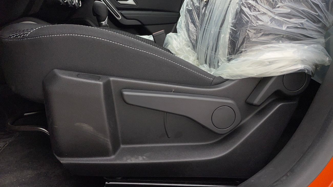 Renault Duster LE 1.6 | Zero Down Payment | Home Test Drive