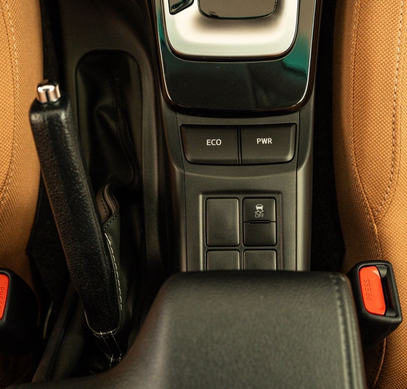 تويوتا فورتونر Fortuner 2.4 Diesel || 2026