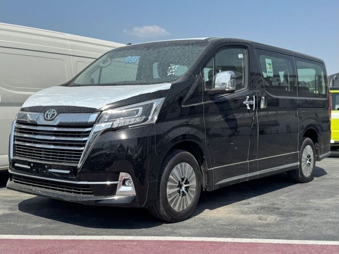 Toyota Granvia 3.5 L , Automatic ,7 seats  , med option