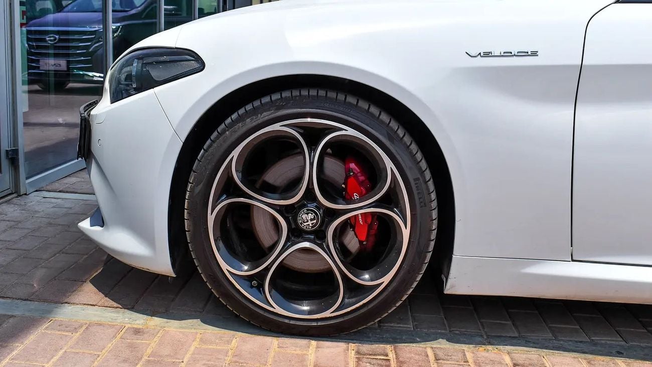 Alfa Romeo Giulia VELOCE 0% DP | 1,825/Month | | Veloce | | Gargash Warranty and Service