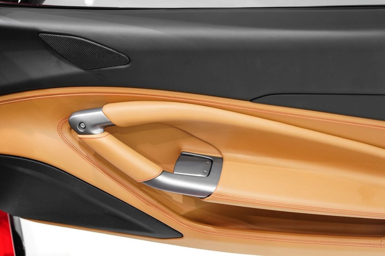 Ferrari F8 Spider, миниатюра 10