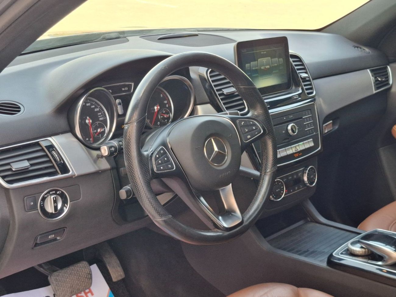 مرسيدس بنز GLE 350 Mercedes-Benz GLE350d 2018 full option