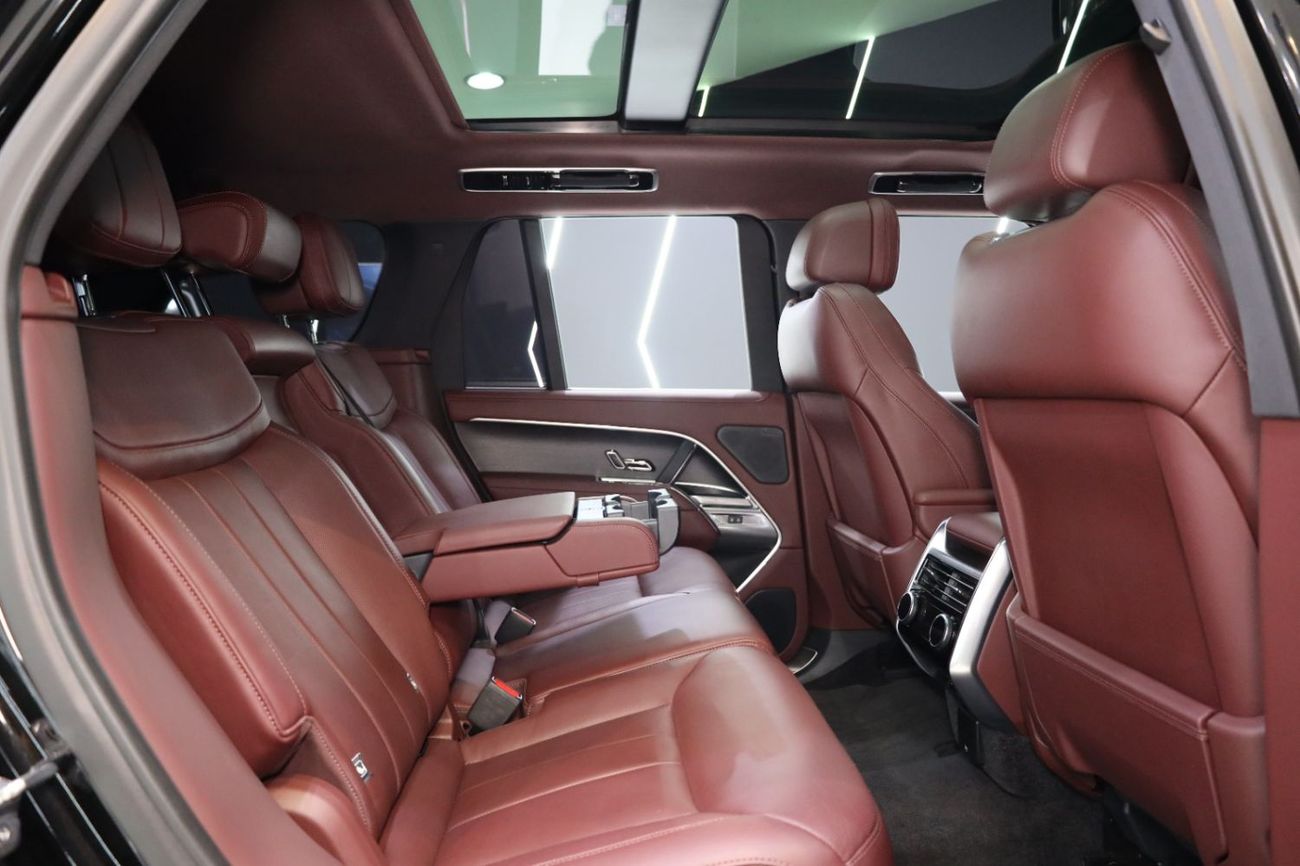 Land Rover Range Rover HSE P530 4.4L Vogue, Deployable Sidesteps, Panoramic Roof, Al Tayer Warranty + Service!!