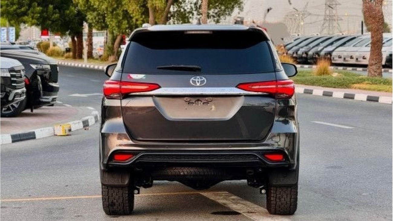 تويوتا فورتونر -