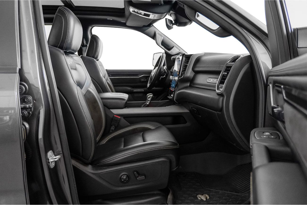 رام 1500 Rebel 5.7L Crew Cab Utility (5 Seater)