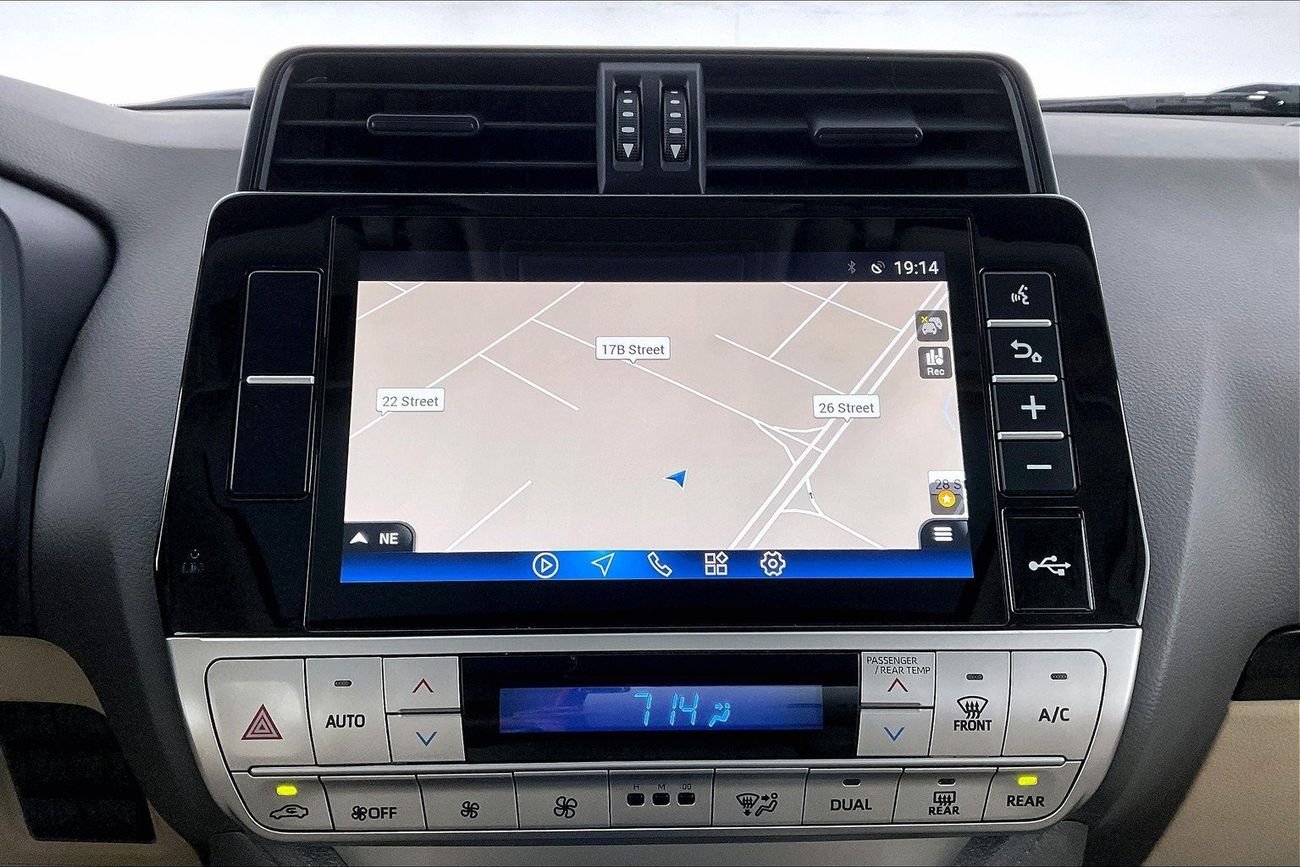 تويوتا برادو GXR | سنة ضمان مجانية | 0 دفعة أولى | سياسة الإعادة بعد 7 أيام