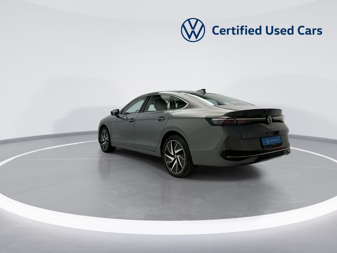 Volkswagen Passat HIGHLINE 2.0L | Turbocharged Engine | Digital Cockpit | Premium Interior | Automatic