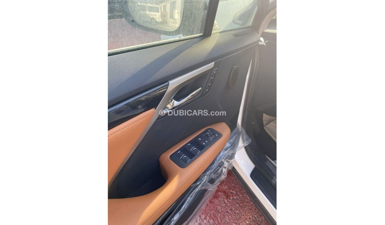 لكزس RX 350 لكزس RX 350 ، 3.5 لتر ، بنزين ، دفع رباعي ، دفع رباعي ، جلد داخلي ، أبيض ، موديل 2021 ، للتصدير والم