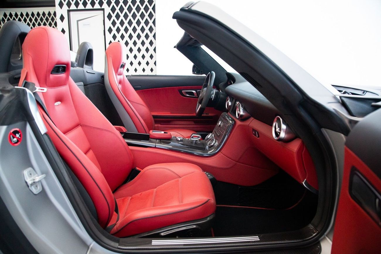 Mercedes-Benz SLS AMG Std ROADSTER
