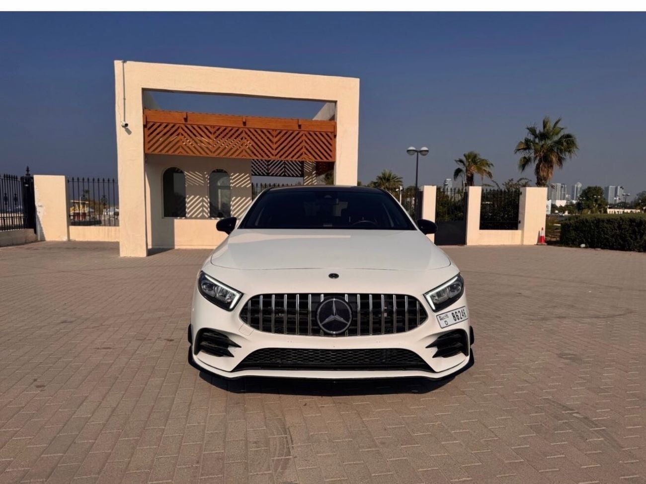 Mercedes Benz A35 AMG 4MATIC PREMIUM