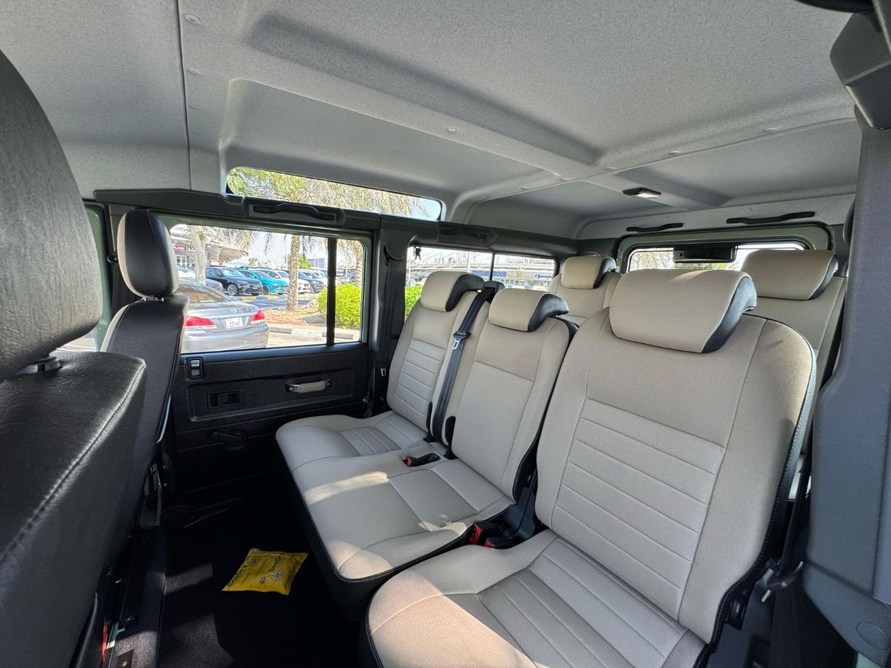 Land Rover Defender GERMAN SPEC LESS KILOMETER