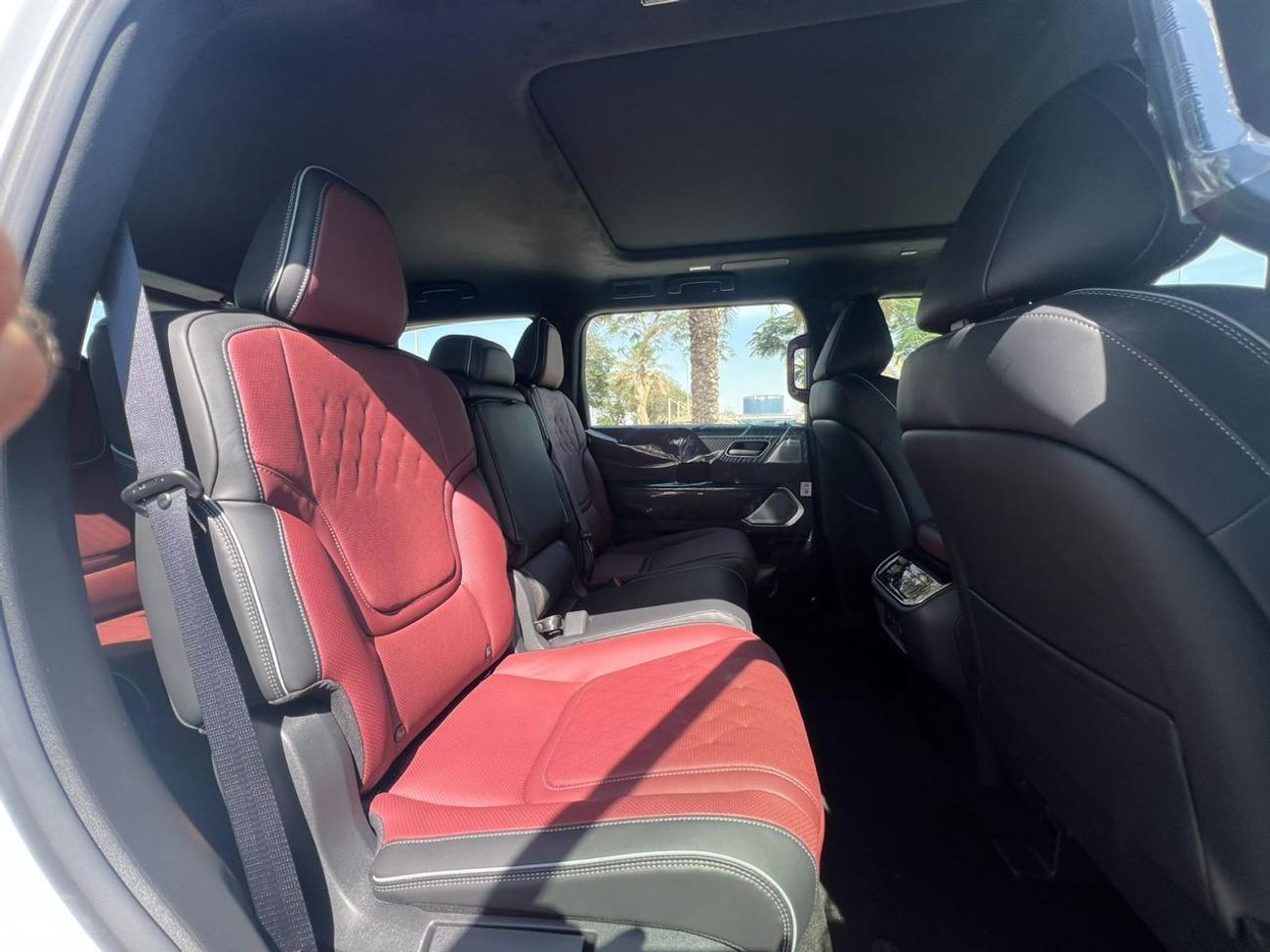 Infiniti QX80 AUTOGRAPH BENCH CHAIRS 3.5L