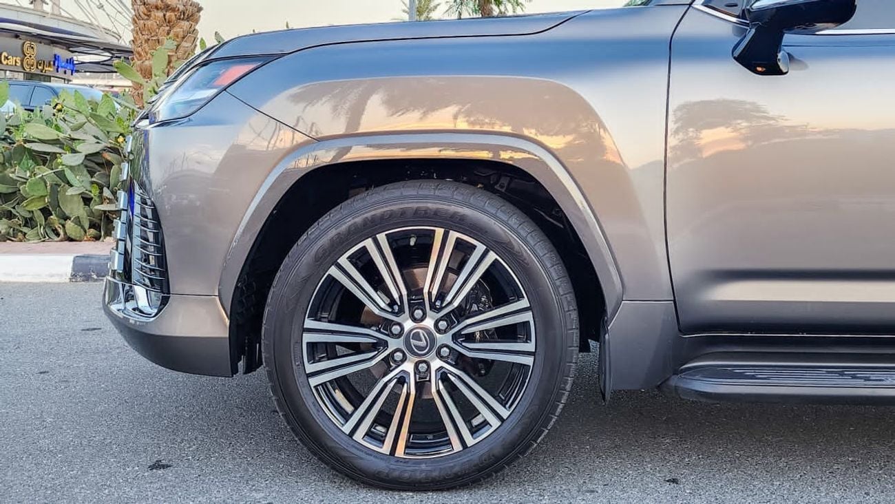 لكزس LX 600 LEXUS LX 600 / ASH WOOD SIGNATURE / 2023 MODEL / GCC SPECS / GRAY COLOUR / UNDER WARRANTY AND SERVIC
