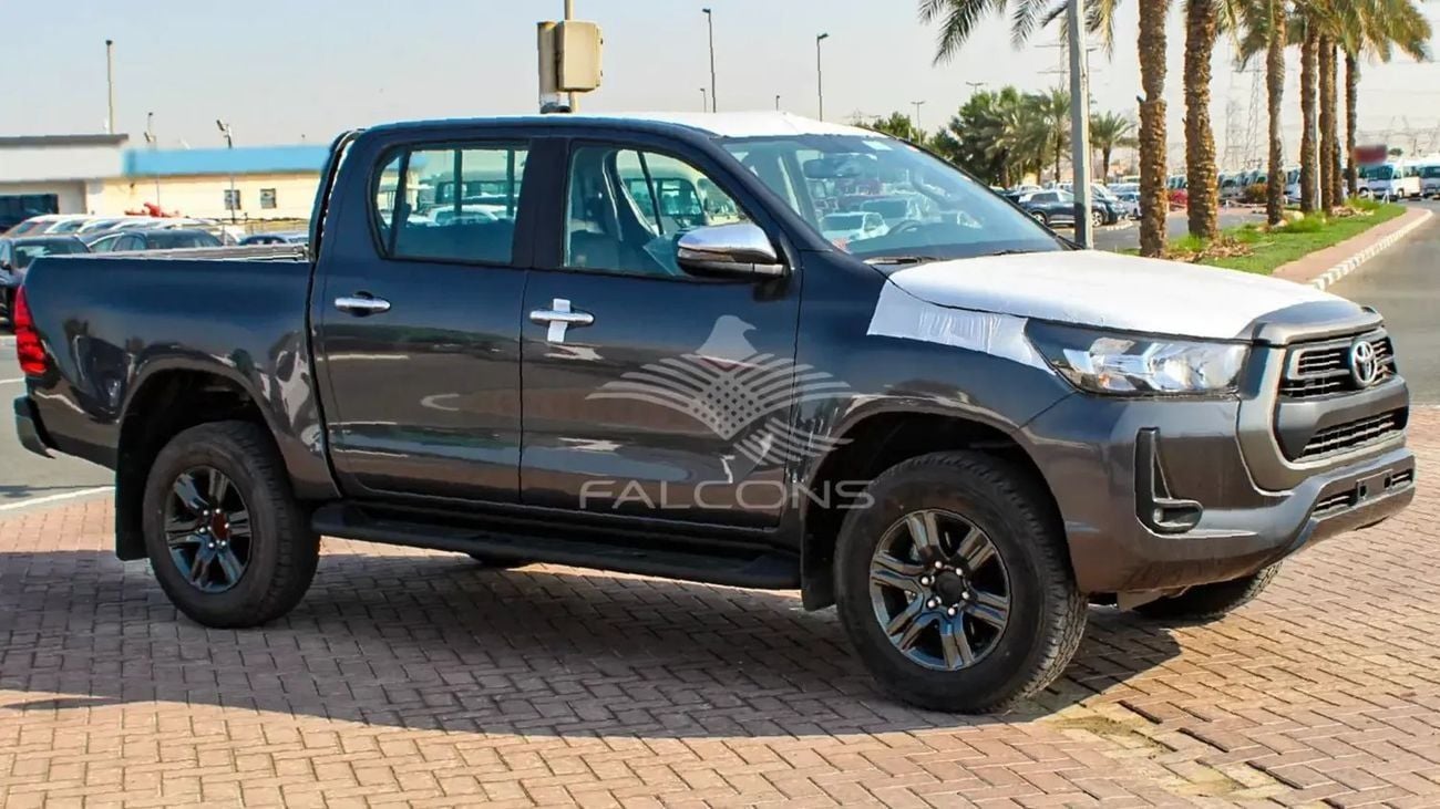 تويوتا هيلوكس GLX Toyota Hilux 2.4L Turbo Diesel 5 seater Airbags ABS
