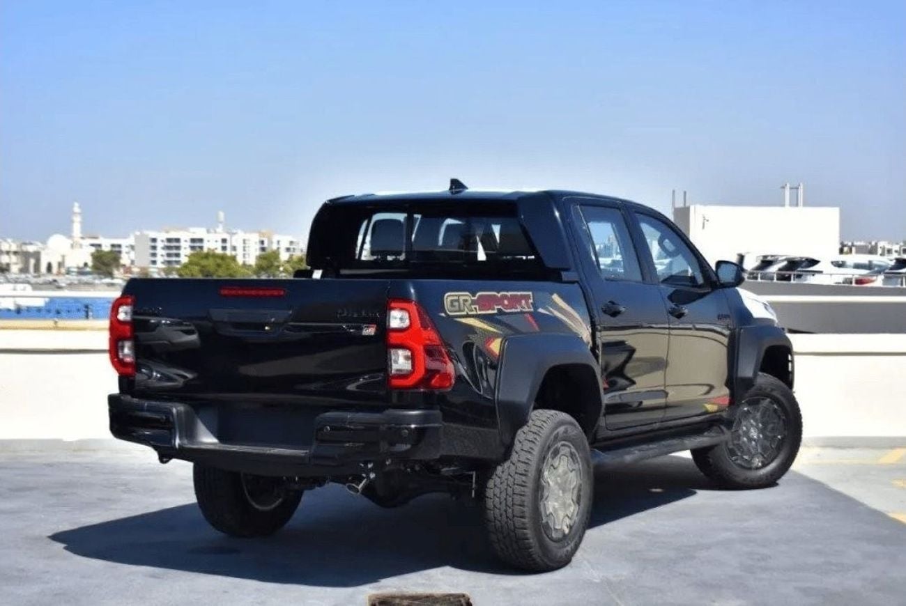 تويوتا هيلوكس 2025 TOYOTA HILUX DOUBLE CAB GR SPORTS V4 2.8L diesel 4WD AT