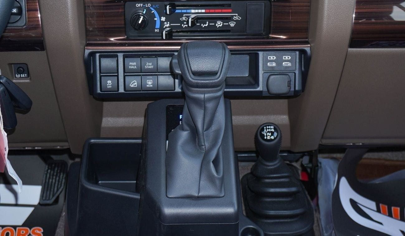 Toyota Land Cruiser 70 4.0L V6 A/T