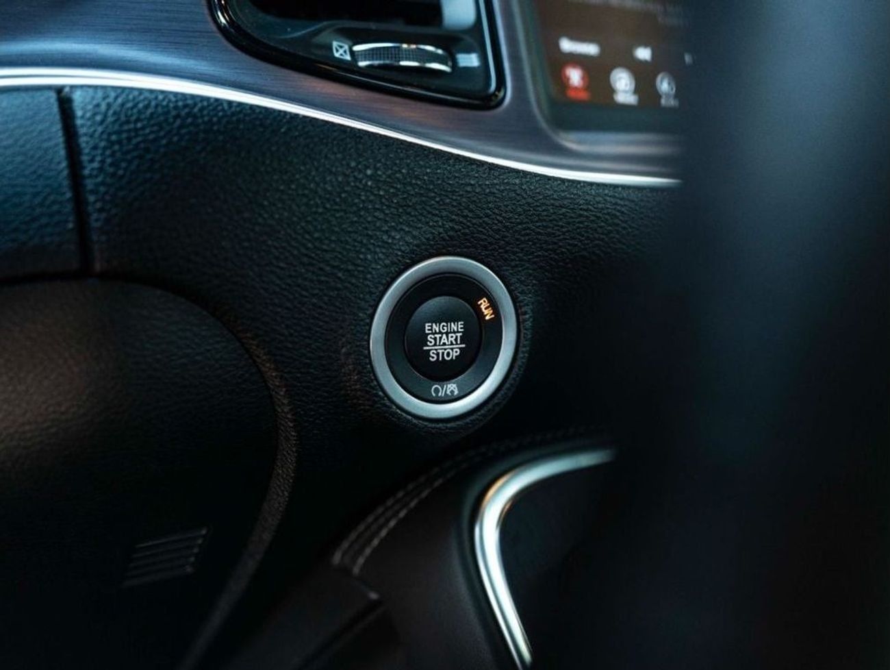 دودج تشالينجر SXT Plus 3.6L