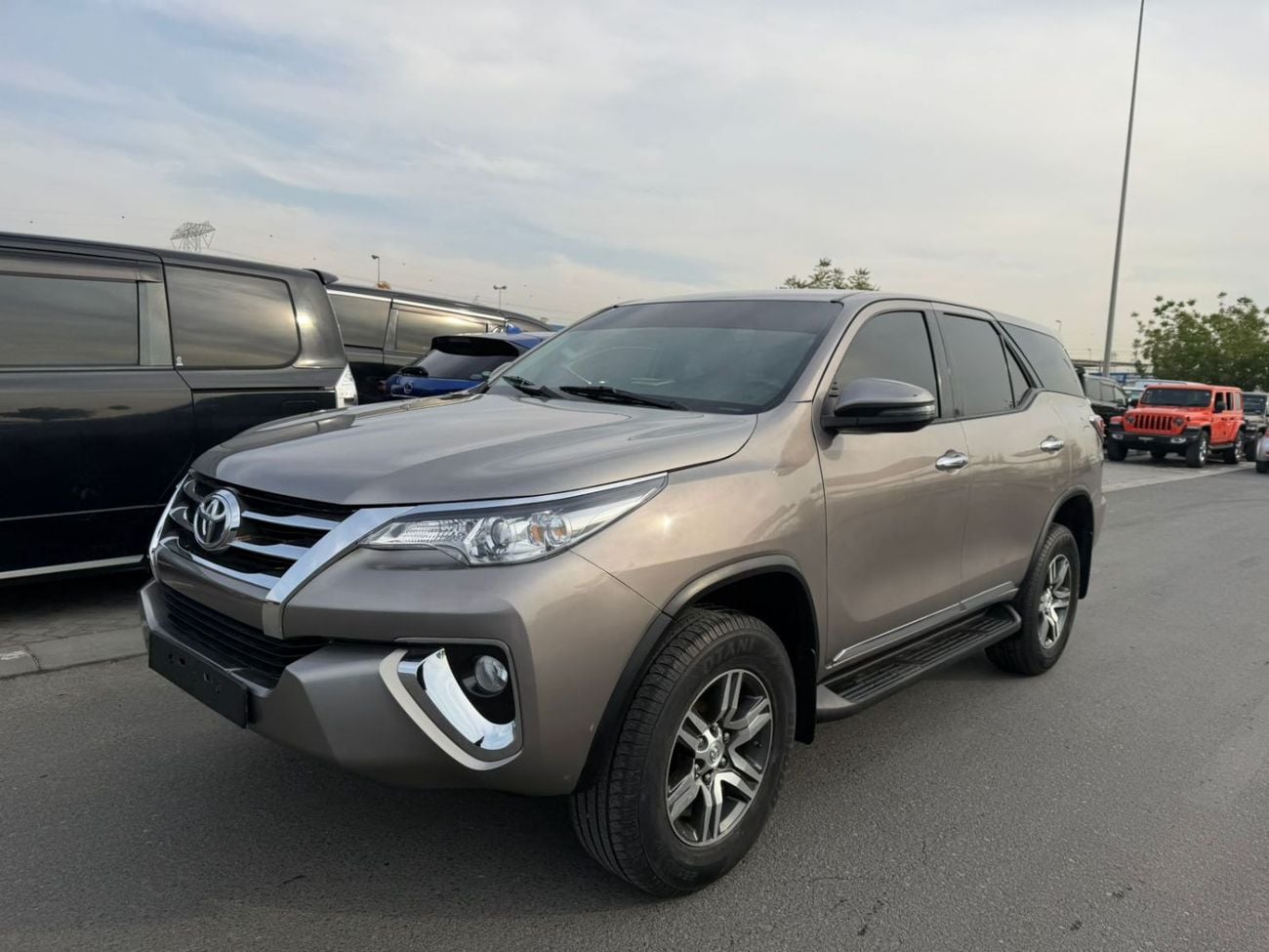 Toyota Fortuner EXR 2.7L (160 HP)