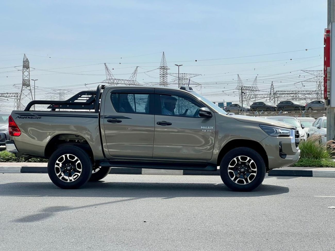 تويوتا هيلوكس The Toyota Hilux is a legendary, mid-size pickup truck known for its exceptional ruggedness, durabil