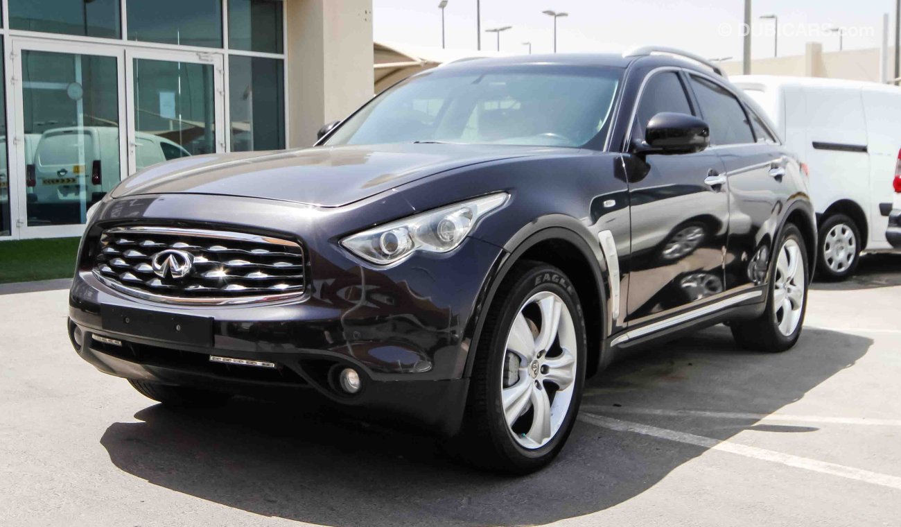 Infiniti FX35