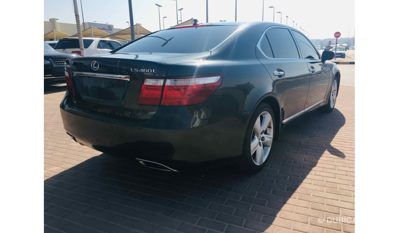 Lexus LS460 سياره نظيفه جدا بحاله ممتاذه ضمان شاسيه جير ماكينه